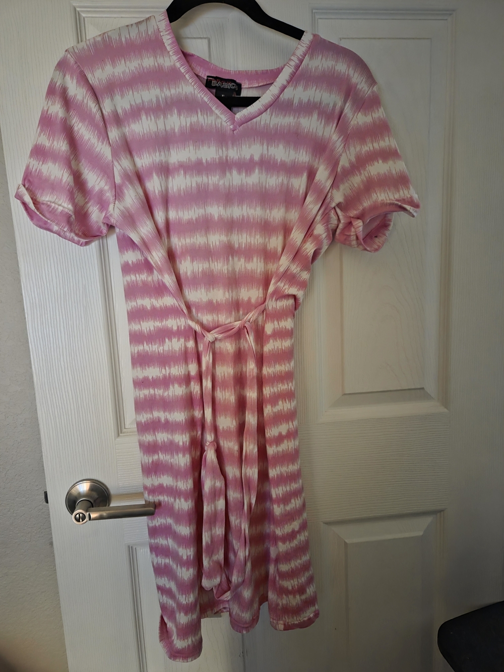 Fresh Basics Girl's Pink And White Tie Dye V Neck Dress Size Xl